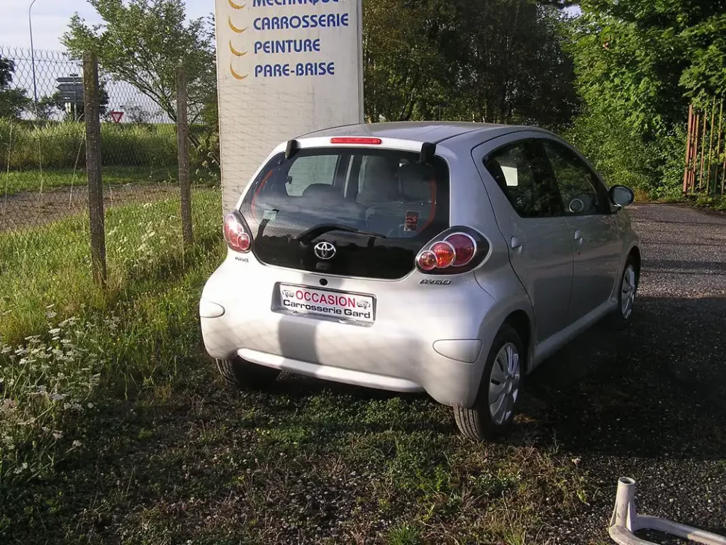 toyota aygo arrière